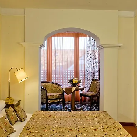 Amira Boutique Wellness & Hotel 3*