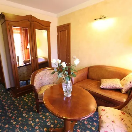 Amira Boutique Wellness &